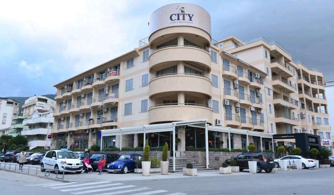 White Bear Budva Exterior photo